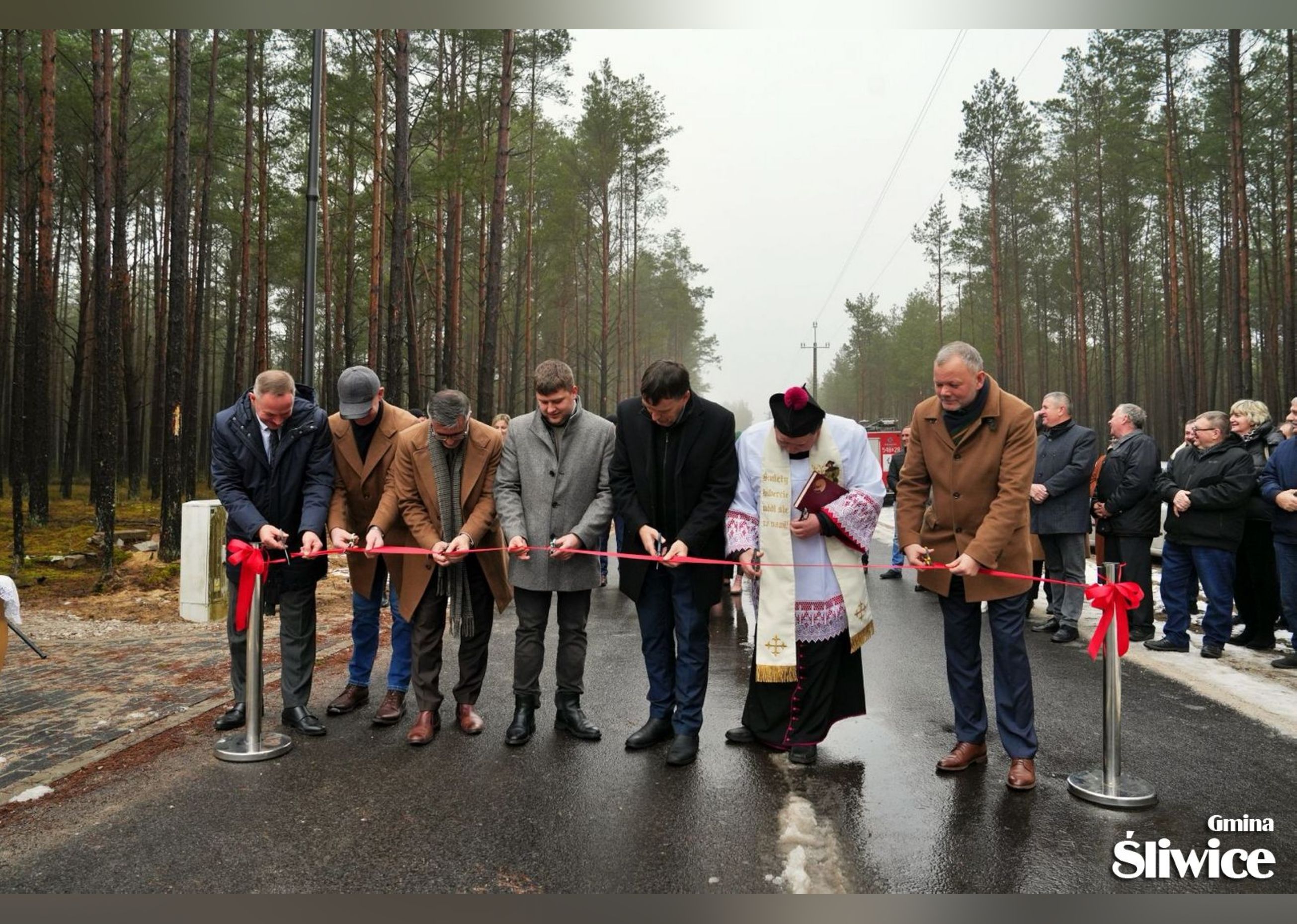 przecięcie wstęgi na drodze 