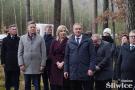 sekretarz, wicewójt wójta i wójt oraz wójt gminy Osieczna z reprezentacją radnych