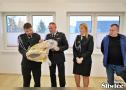 Wójt Gminy Daniel Kożuch, Zastępca Wójta Katarzyna Daszkiewicz oraz przedstawiciel Rady Sołeckiej w Śliwiczkach Sławomir Jakubiak   przekazali jednostce ubranie specjalne typu nomex, zakupione z funduszu sołeckiego.