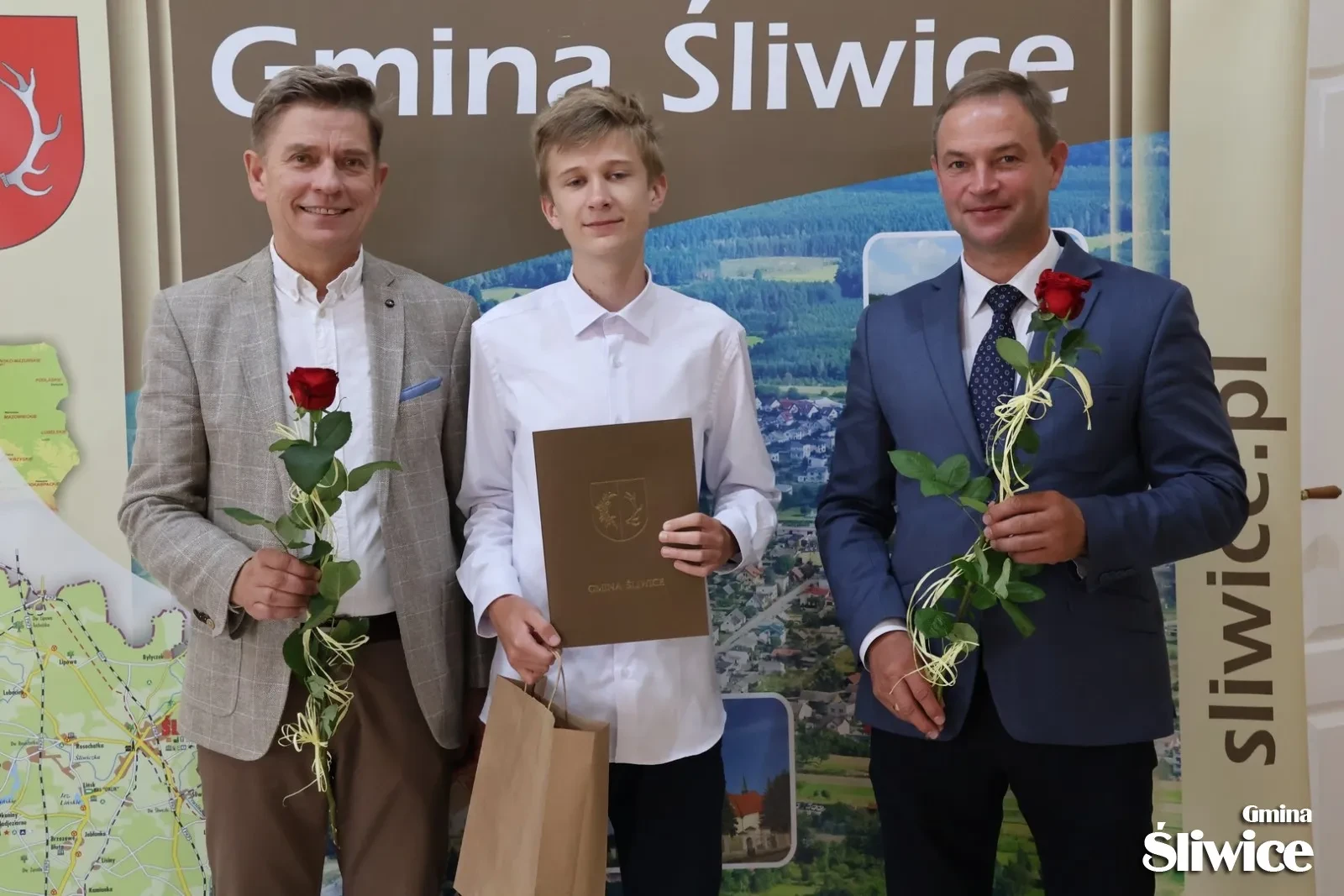 sekretarz uczeń wójt