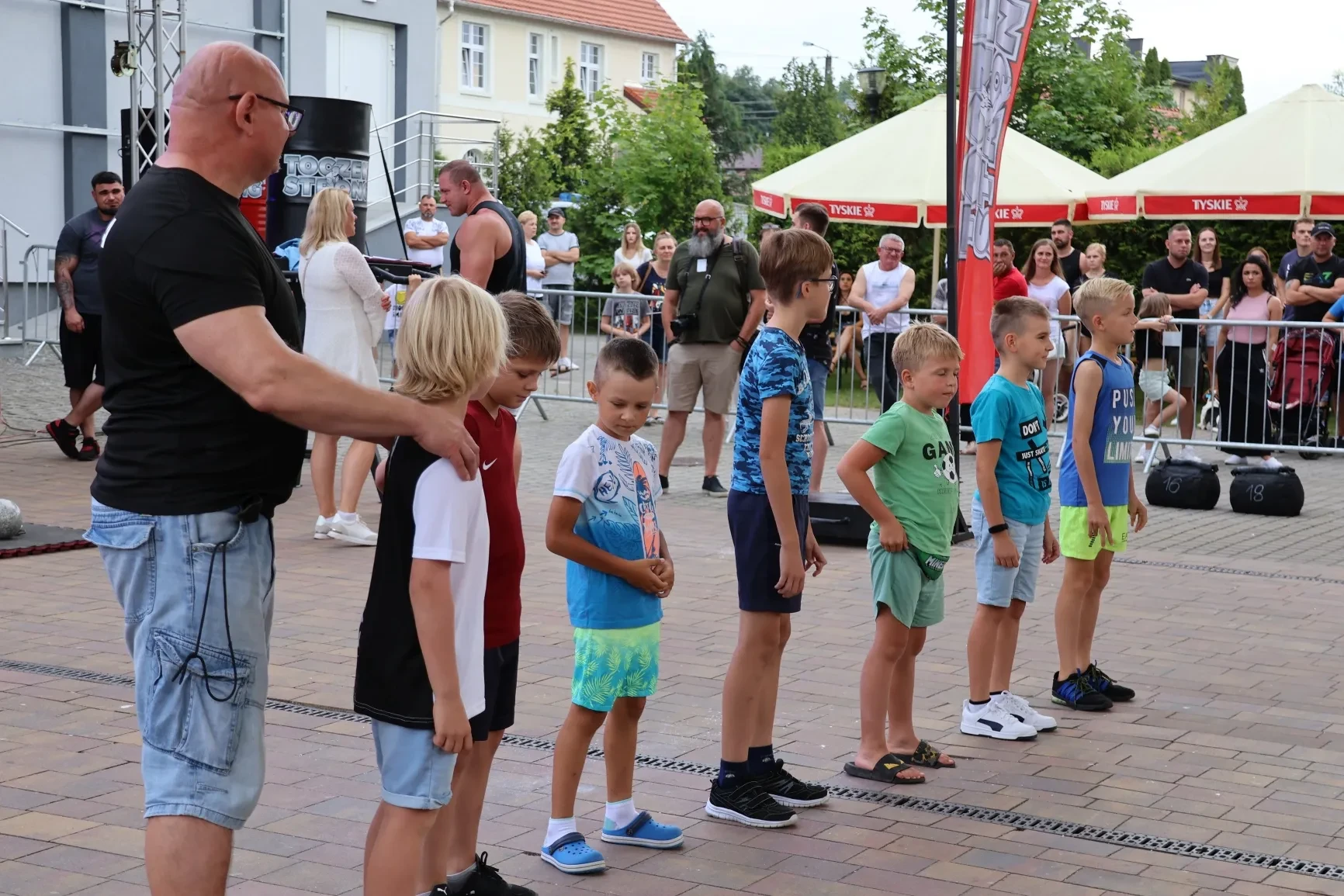 Dzieci startujące w zawodach.