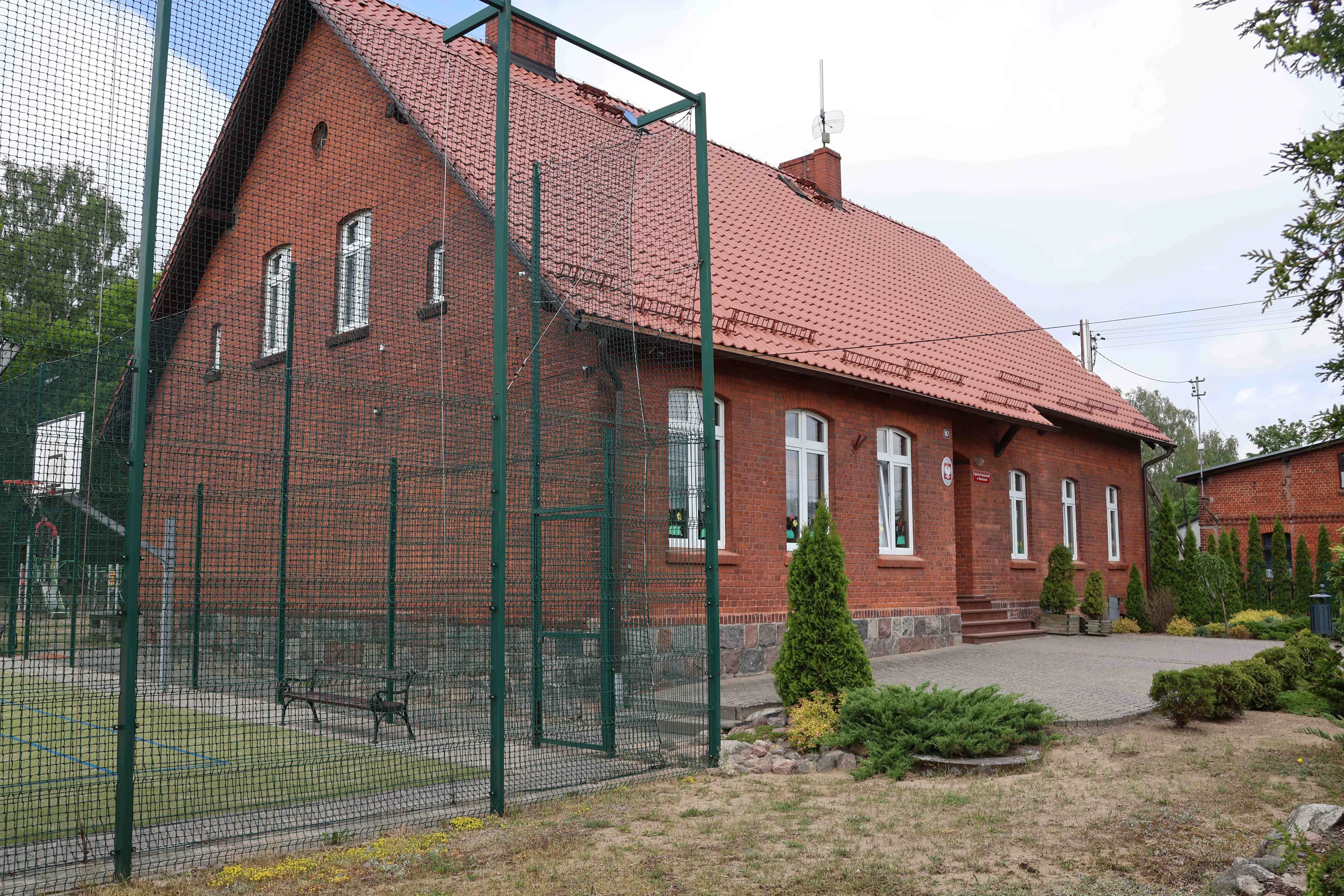 Szkoła w Śliwiczkach