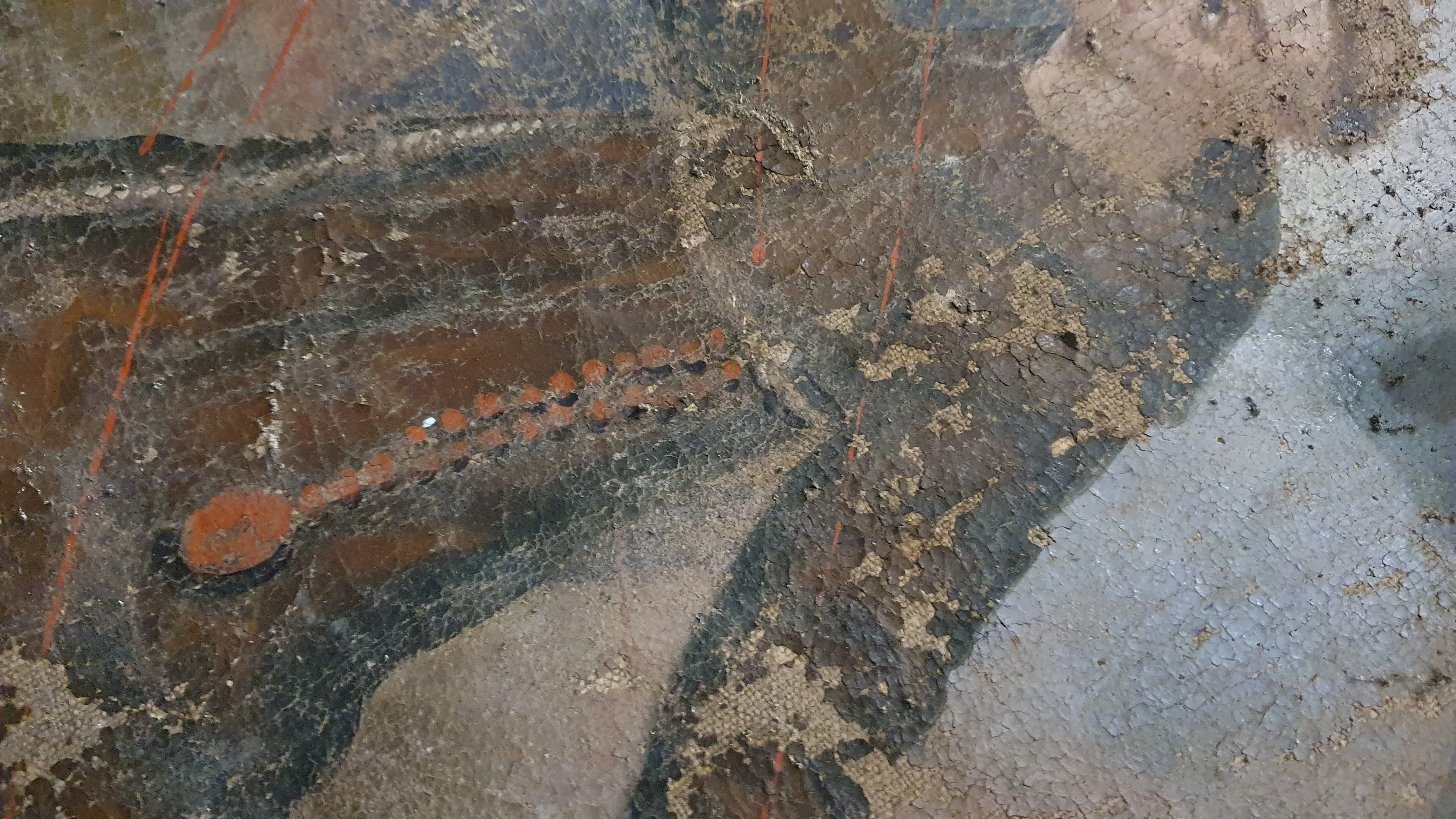 odchodząca farba z obrazu