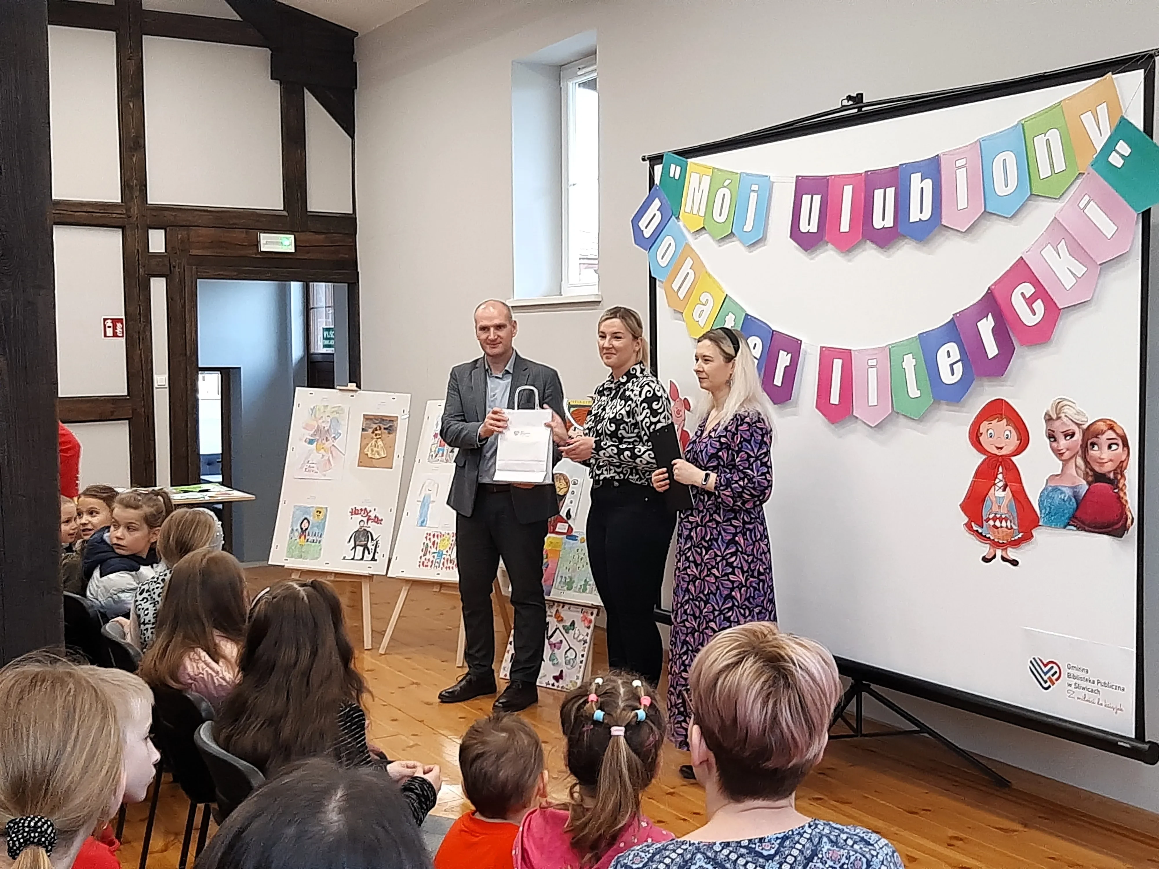 skarbnik, zastępca wójta, dyrektor biblioteki