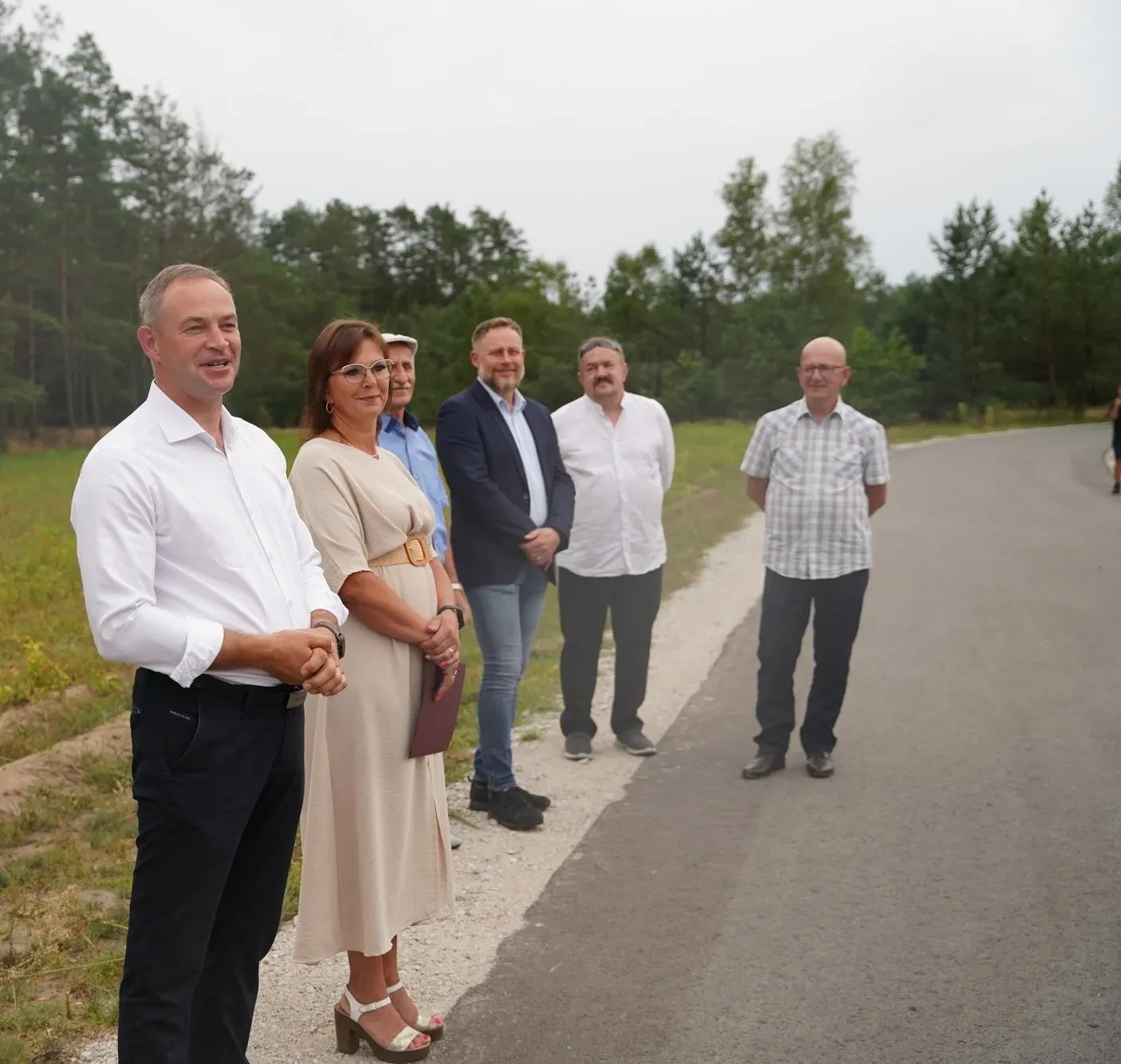 wójt mówi do zebranych