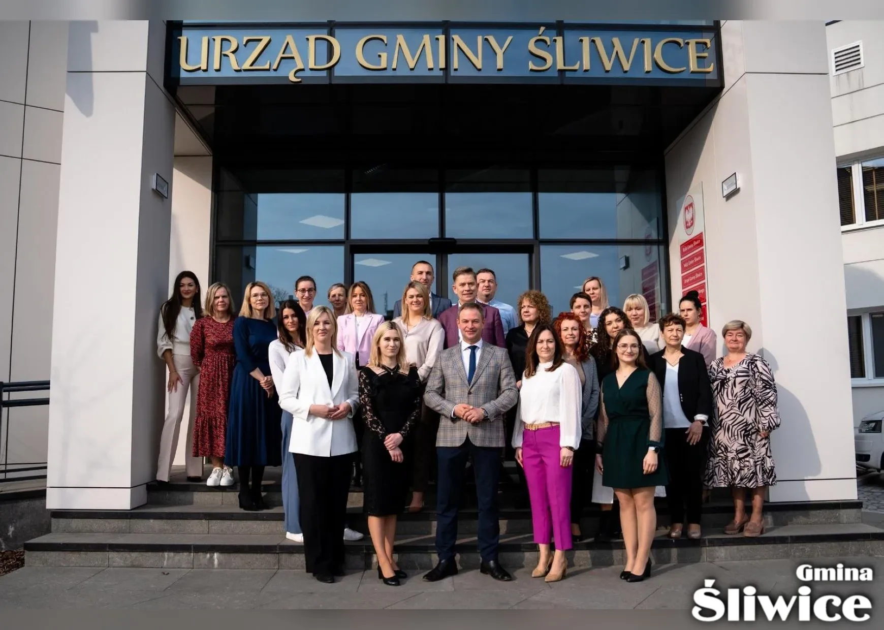 zdjęcie grupowe pracowników gminny śliwice