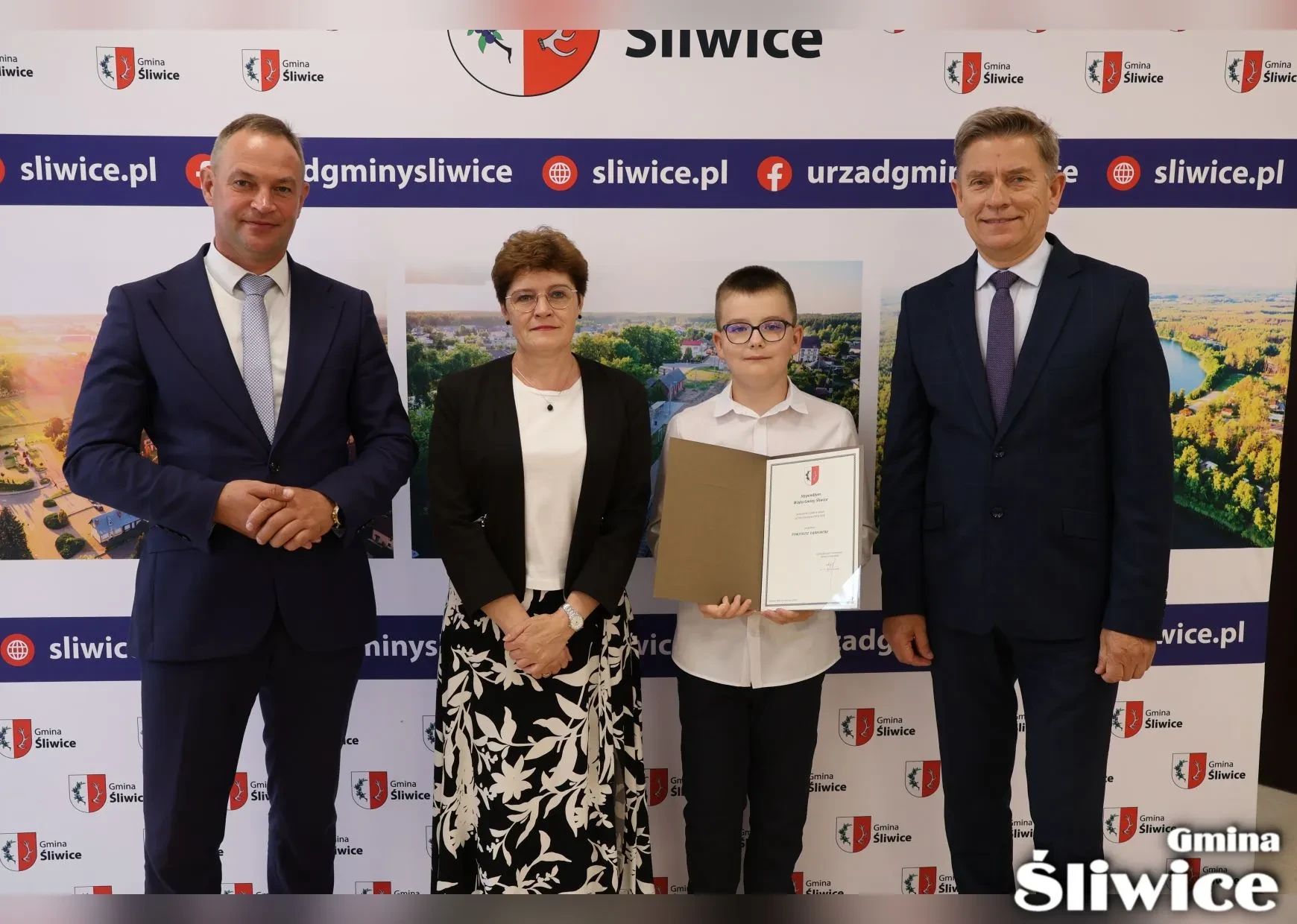 wójt, dyrektor sp lińsk, sekretarz i uczeń