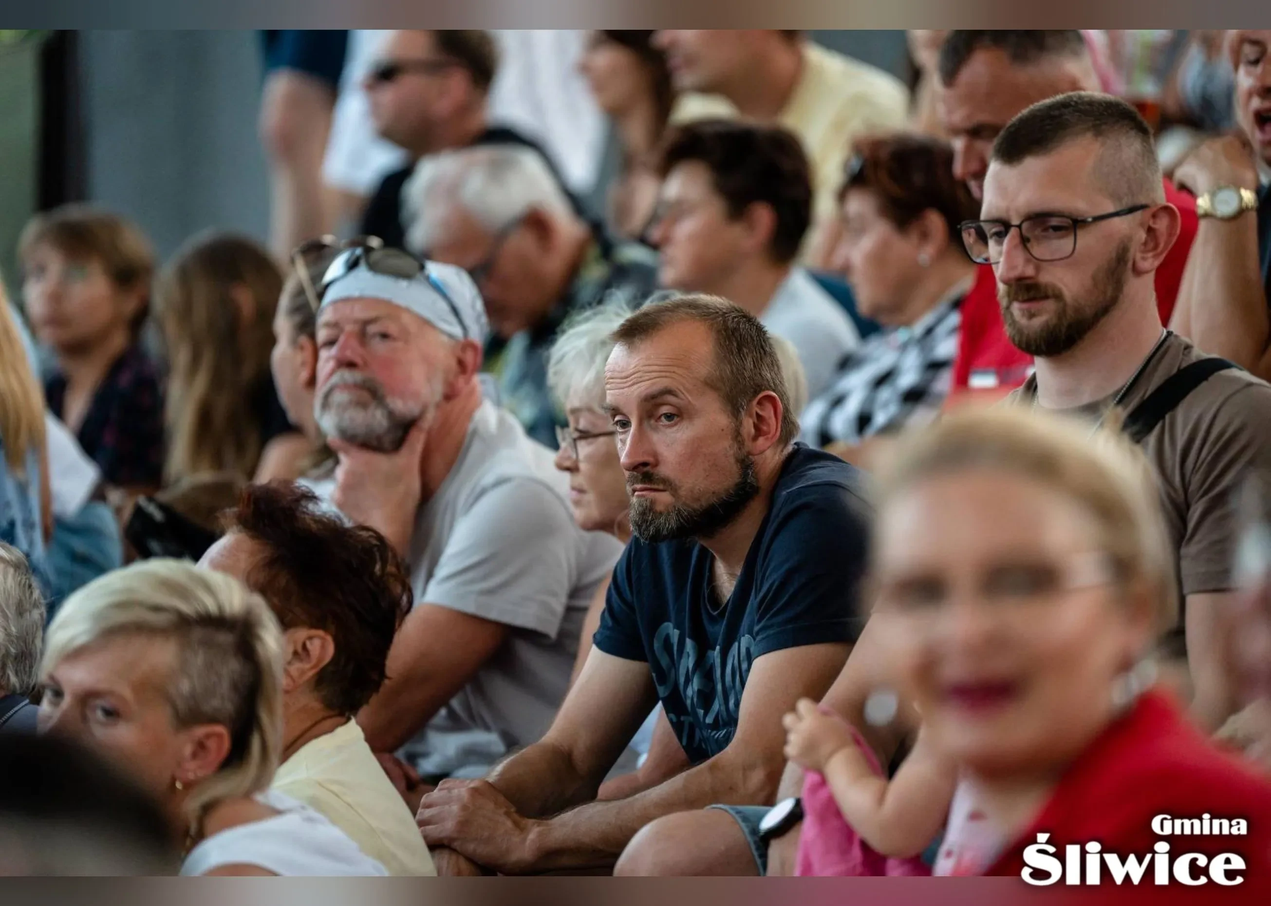 zbliżenie na twarze