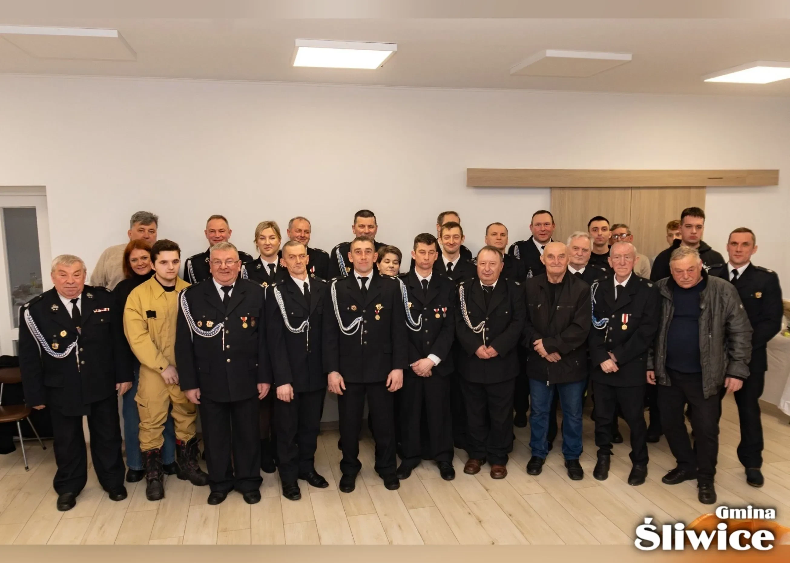 wspólne zdjęcie wszystkich zebranych na sali